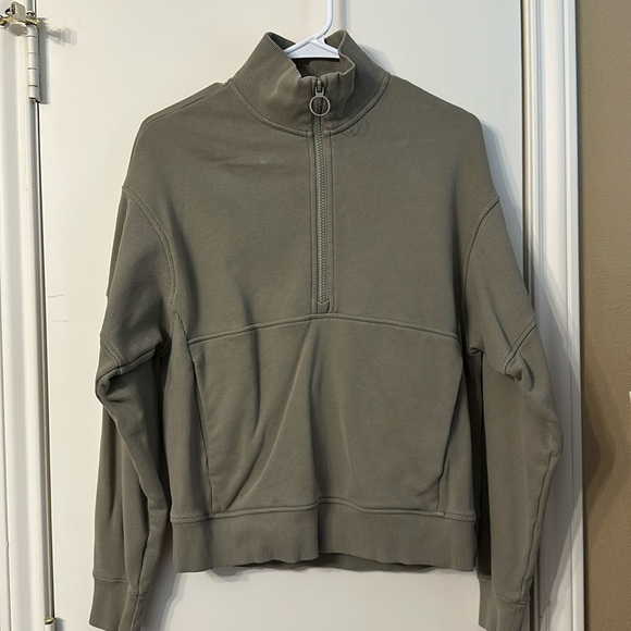Vuori Tops - Vuori Women’s Half Zip Pullover